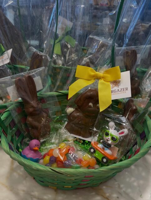 A few of our Easter treats! We are just a little over a week away and these items are bound to run out so be sure to come in and stock up!
#denvereaster #easterchocolate #easterchocolatedenver #denverchocolate #stargazerfinechocolatesandcoffeebar