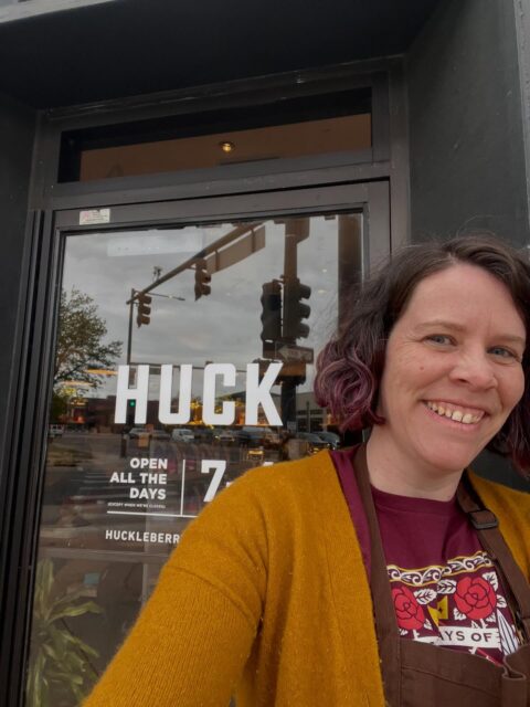 Denver is such a hot spot for amazing businesses. Today, I enjoyed a little visit across Colorado blvd to @huckleberryroasters! 
We have carried their coffee from day one and it is a perfect pair with our chocolates!
What a joy to stop by and chat with some amazing baristas! Thank you!

#huck #huckleberryroasters #denversmallbusiness #stargazerfinechocolatesandcoffeebar #familyowned