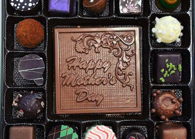 Bar or 12 Stars + 16 Assorted Truffle